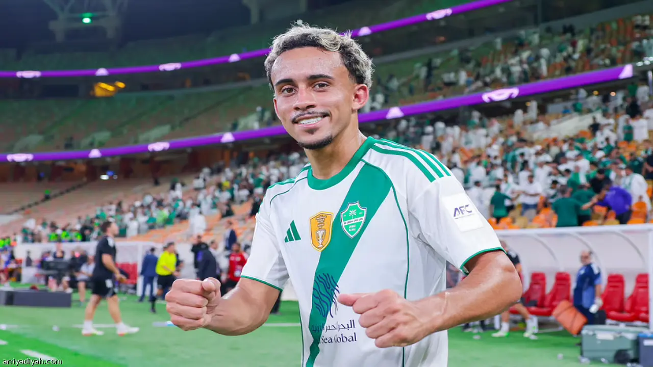 نجم الأهلي: شخصية الفريق حسمت مواجهة بطل ماليزيا وعيوننا تتجه نحو اللقب